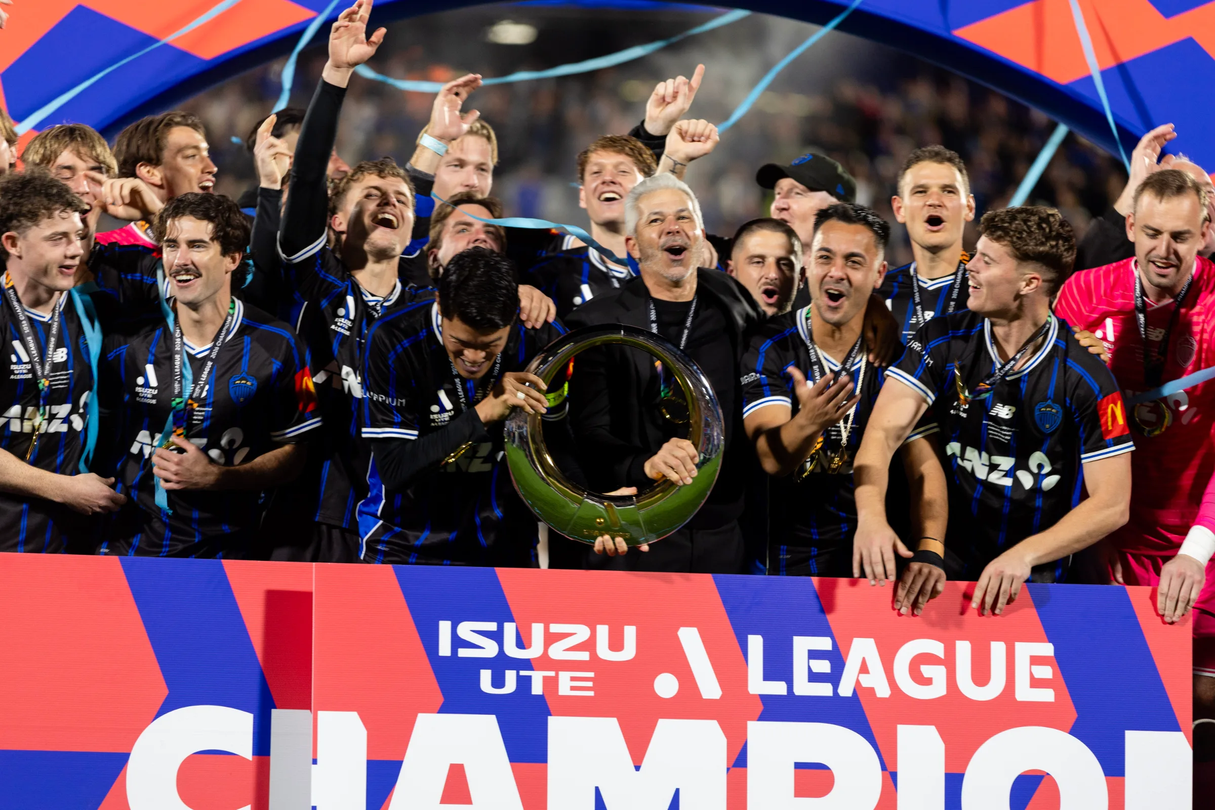 Auckland FC will play a pre-season fixture against Western Sydney Wanderers at Napier's McLean Park on September 19.